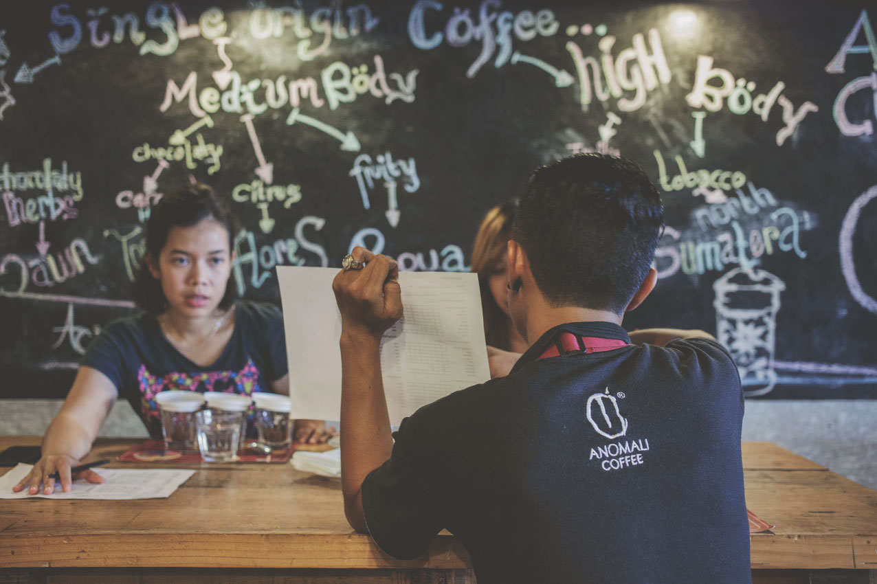 anomali-coffee-seminyak-gaeste-cupping