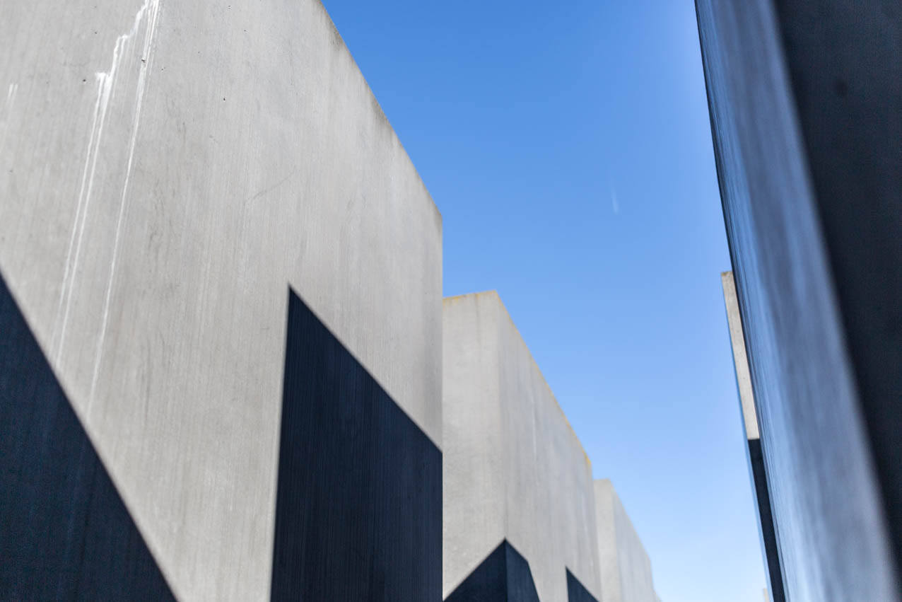 berlin-hamburgstories-holocaust-mahnmal-schatten