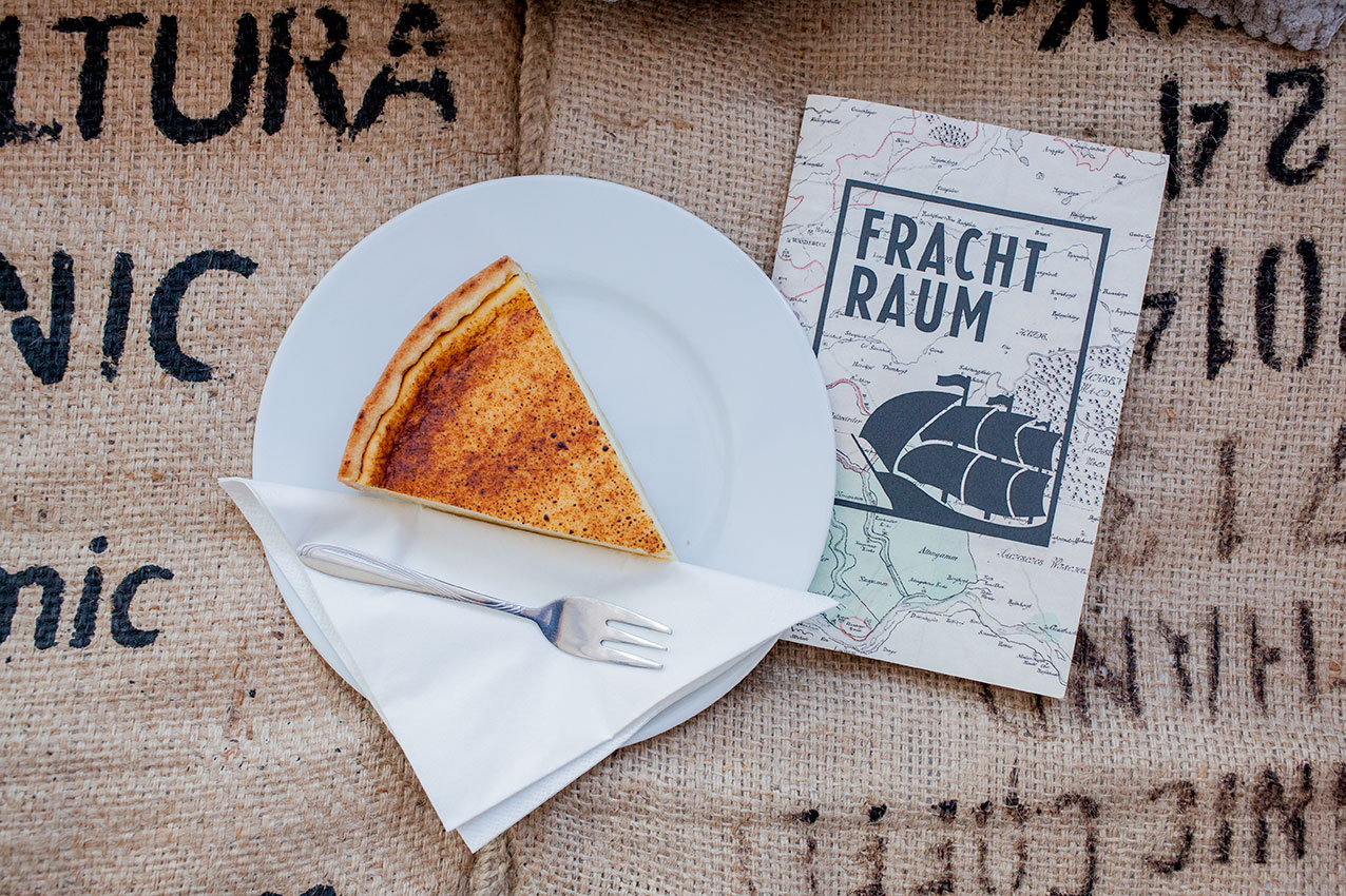 frachtraum-stullenbar-kaesekuchen