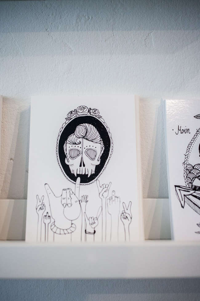 frau-ines-illustration-vintage-porzellan-skull