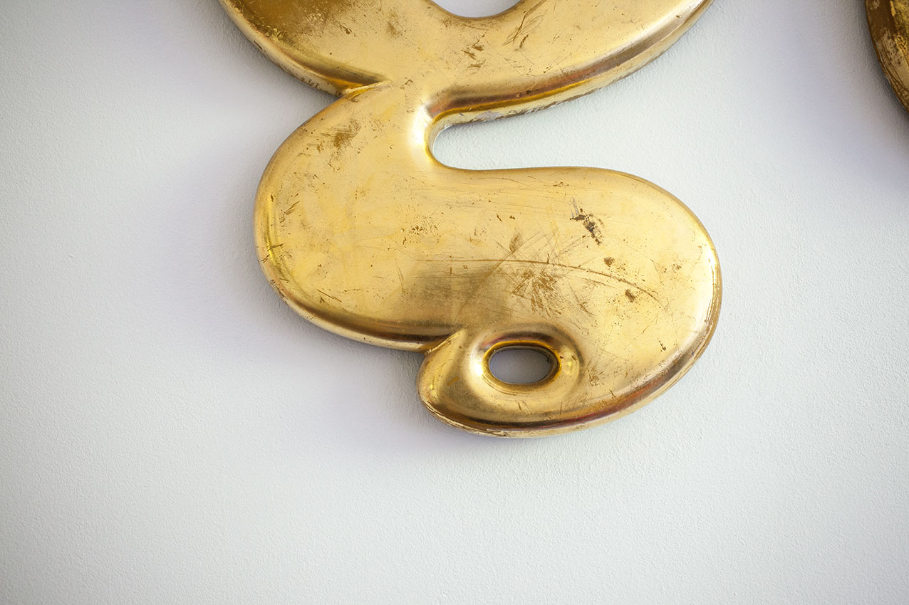 freundts-wohnaccessoires-goldene-schrift