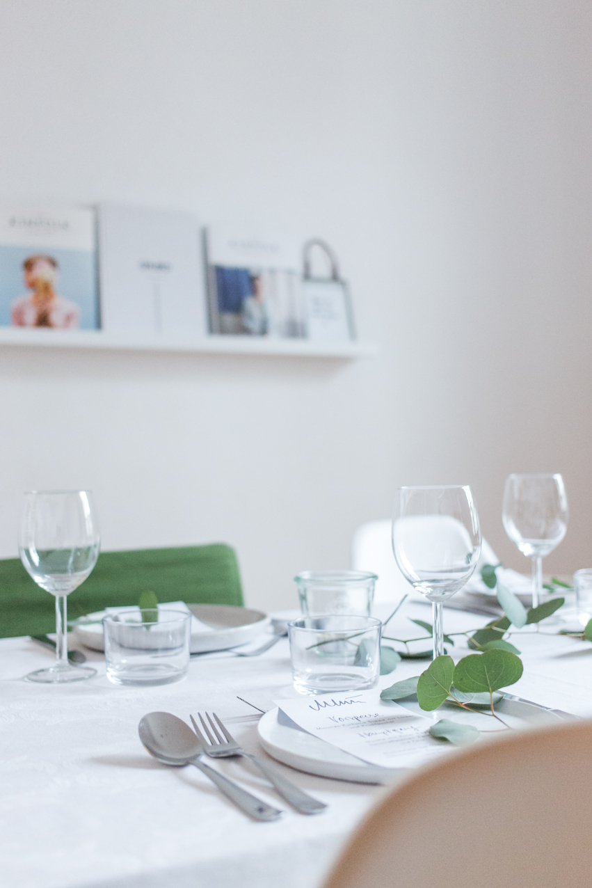 gathering-hamburg-tisch-magazine
