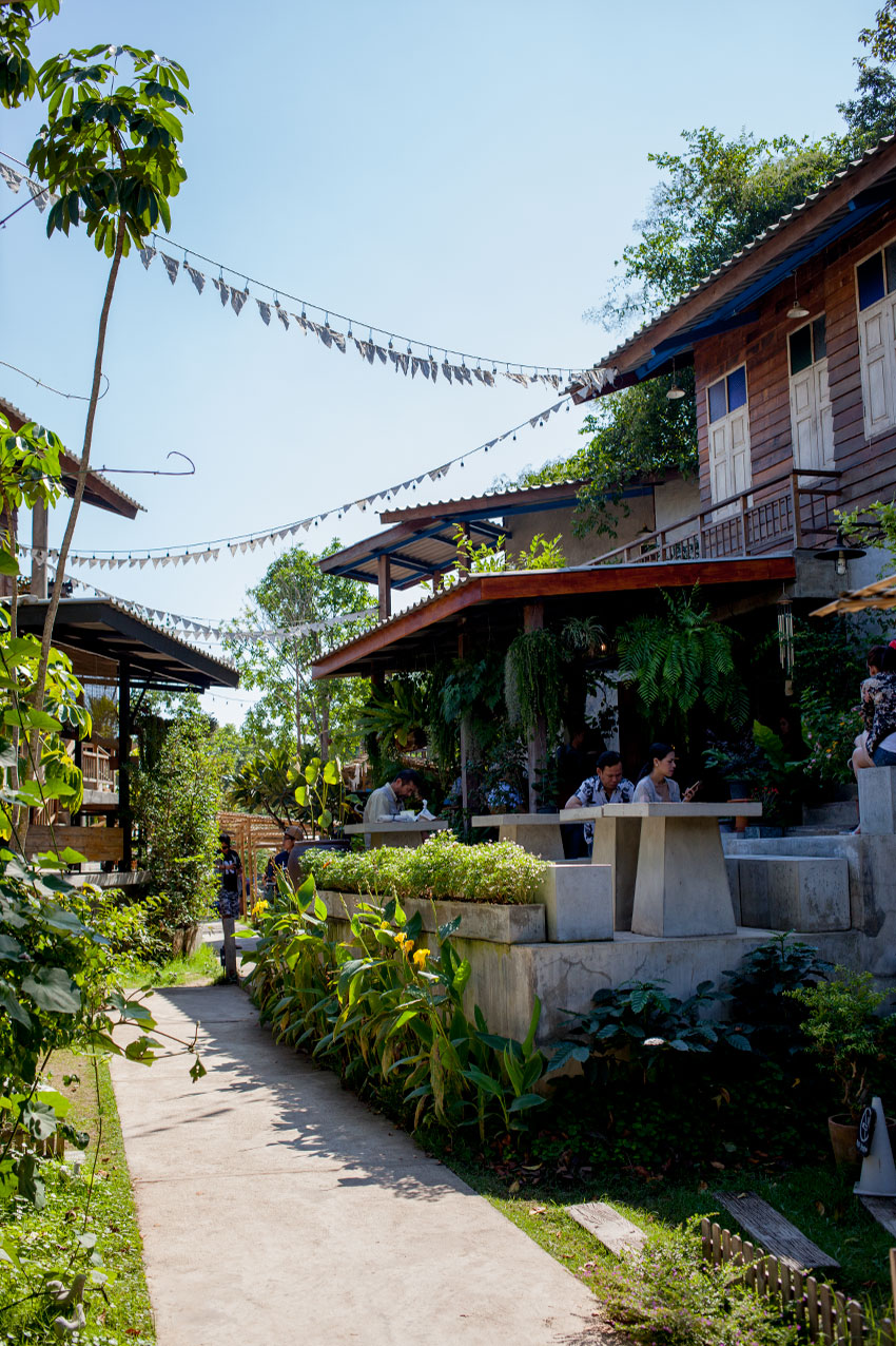 hamburstories-baan-kang-wat-chiang-mai-cafe-wimpelketten