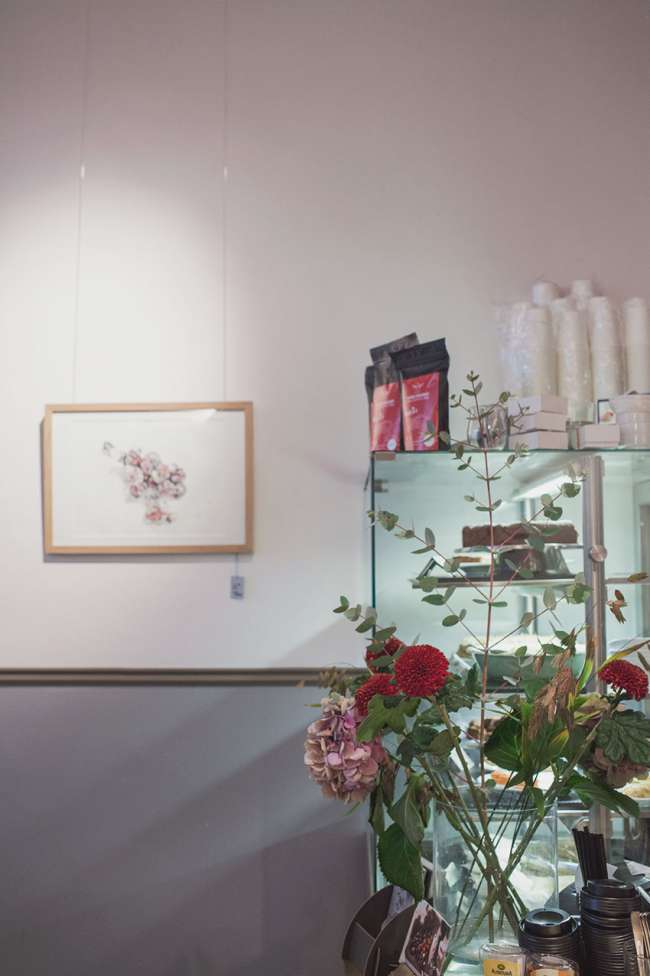 kaffeebar-cafe-black-delight-bild-vitrine
