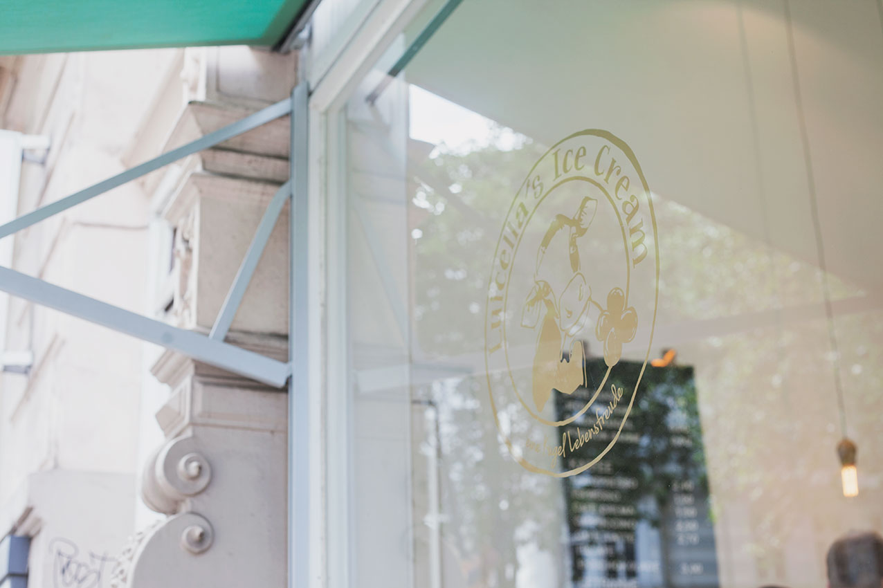 luicellass-ice-cream-eisdiele-homemade-schaufenster-logo