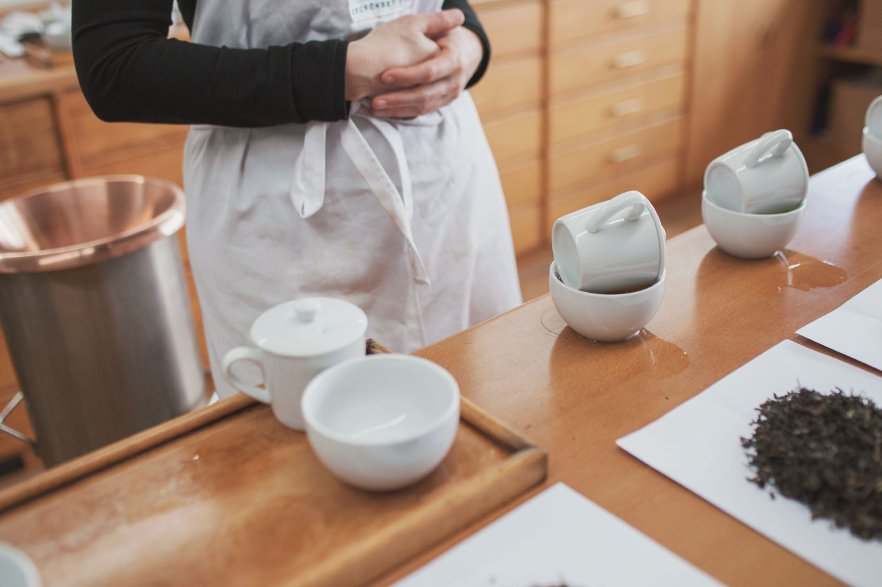 my-t-bar-mount-everest-tea-company-teefachhandel-warten-tee-ziehen