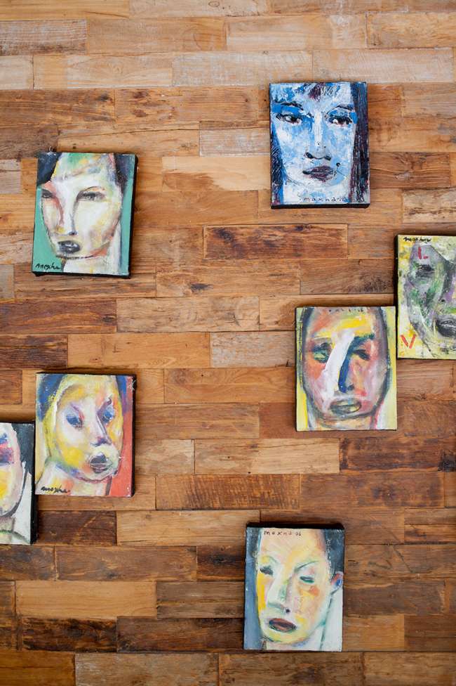 samadi-bali-yoga-retreat-organic-food-painting-faces