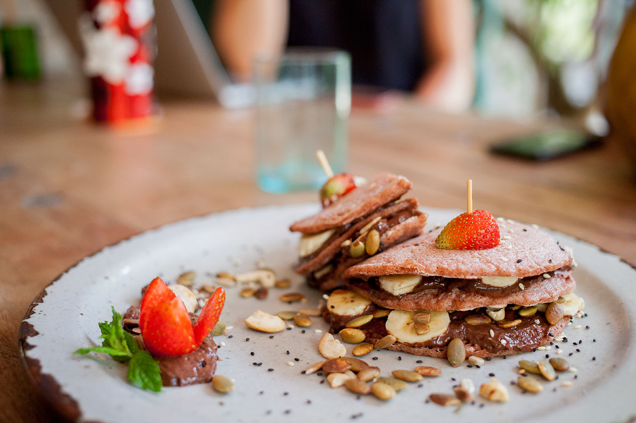 samadi-bali-yoga-retreat-organic-food-pancake