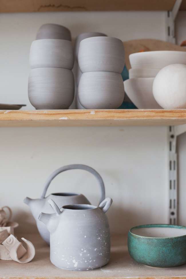 sinikka-harms-ceramics-teekannen-becher
