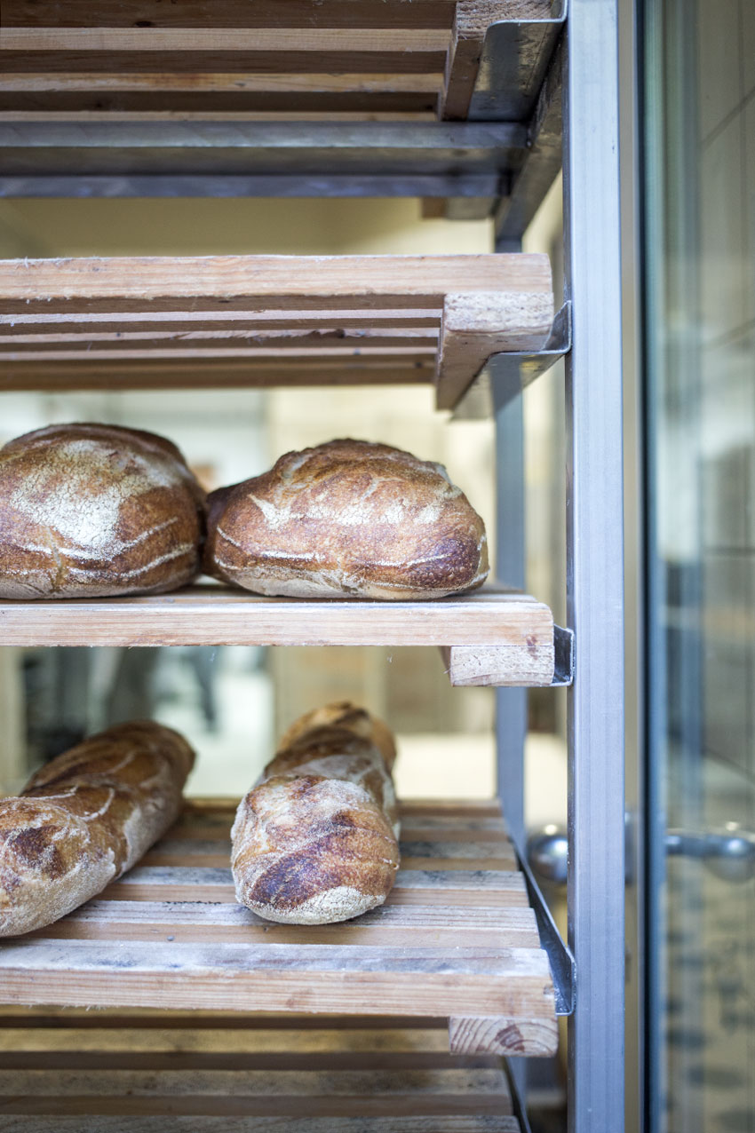 the-bread-station-baeckerei-berlin-brot-tuer