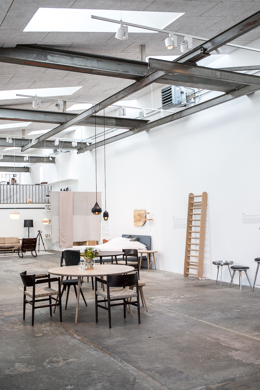 Utagleiser Photography Hamburgstories Mater Design Showroom Esstisch